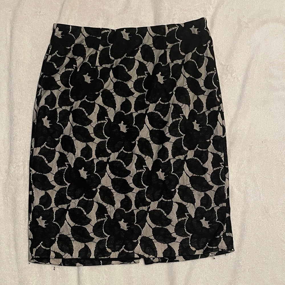 Ann Taylor Black Floral Pencil Skirt